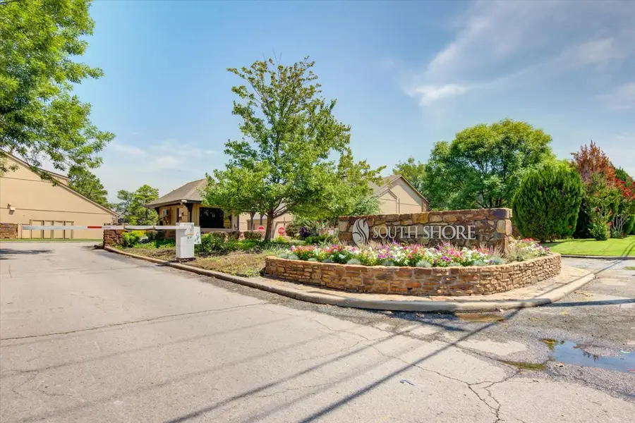 5804 S Atlanta Avenue S #2, Tulsa, OK 74105 - #2