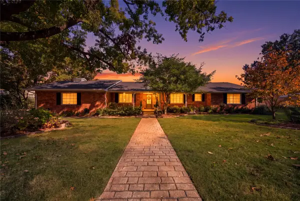 3933 S Delaware Place, Tulsa, OK 74105