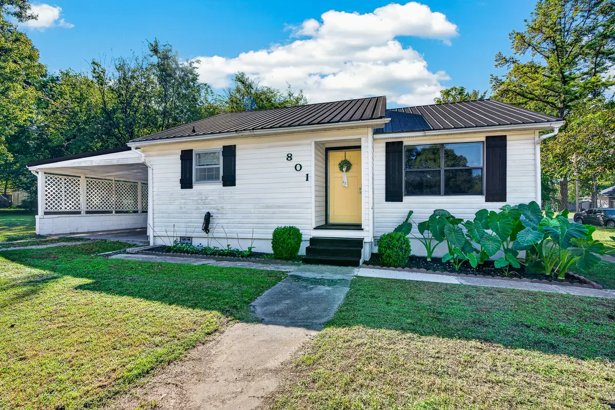 801 E 7th, Ada, OK 74820 - #1
