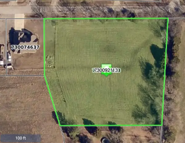 S Hall Avenue, Wagoner, OK 74467