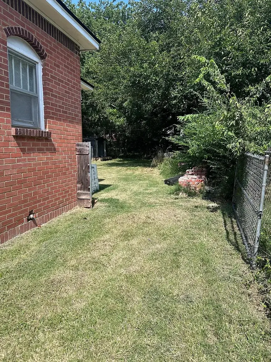 904 S Cherry Street, Ada, OK 74820 - #2