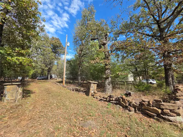 211 W Hulbert Drive, Hulbert, OK 74441
