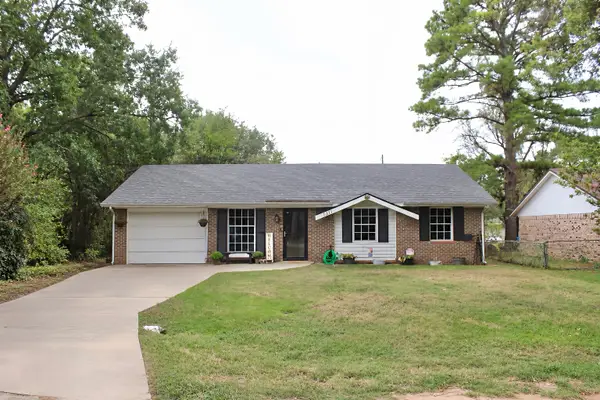1811 S Frances Street, Durant, OK 74701