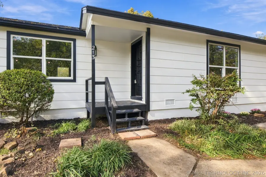 213 S Ash Street, Catoosa, OK 74015 - #3