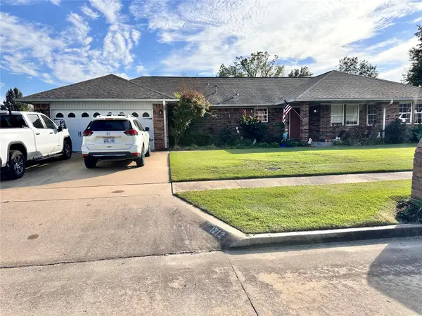 1212 SE 19th Street, Pryor, OK 74361