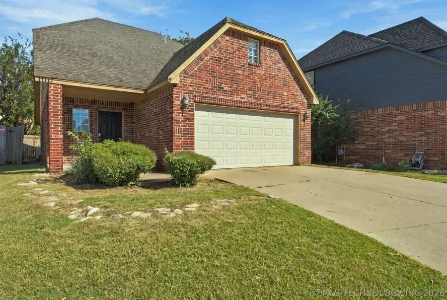 11117 S Cedar Street, Jenks, OK 74037 - #2