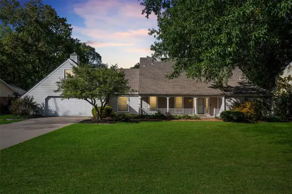 2318 Georgetown Drive, Bartlesville, OK 74006