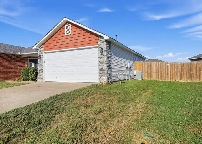 9845 E Swan Drive, Claremore, OK 74019 - #2