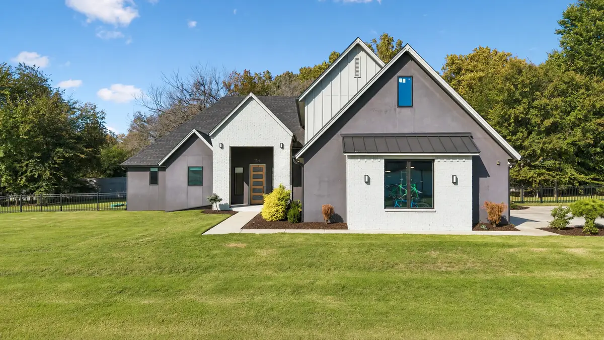2206 E Glendale Street, Broken Arrow, OK 74011 - #1