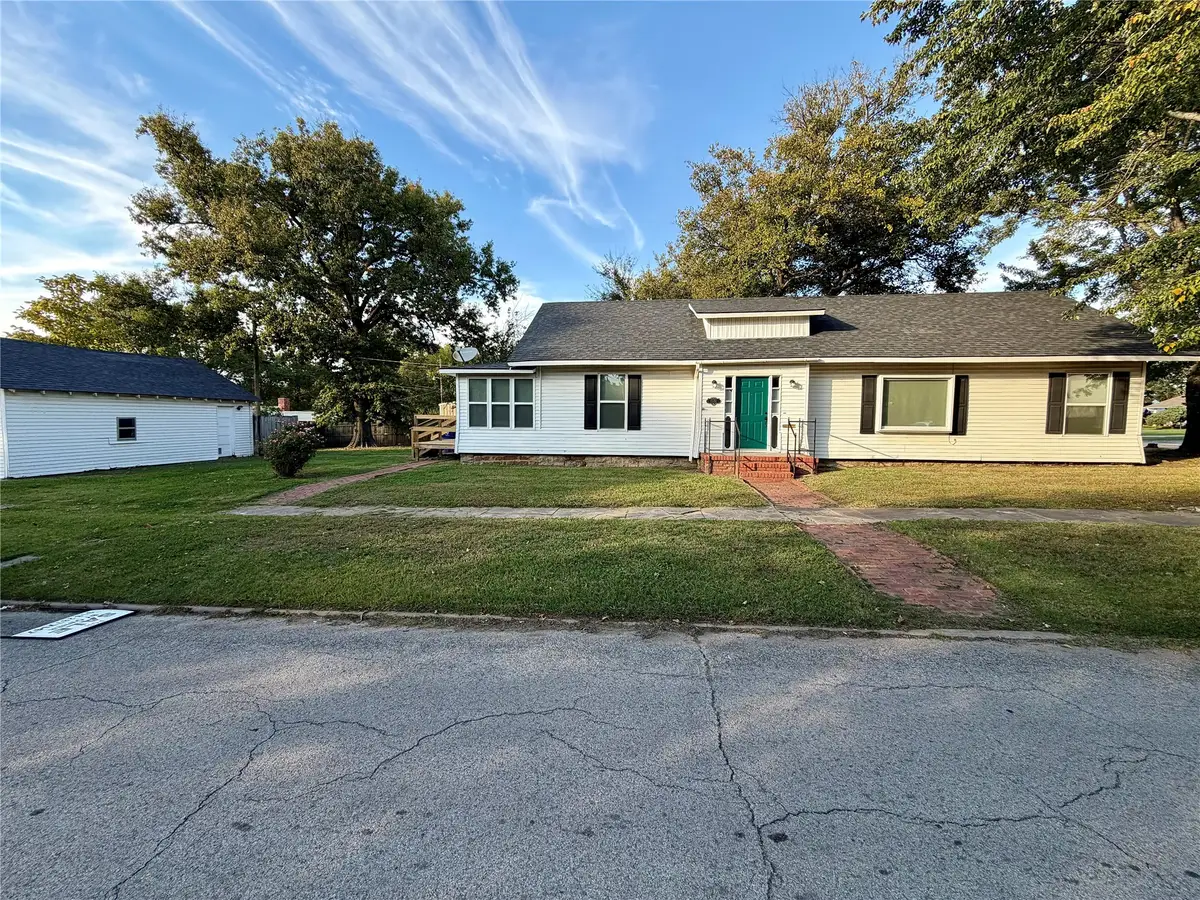 1501 Leahy Avenue, Pawhuska, OK 74056 - #1