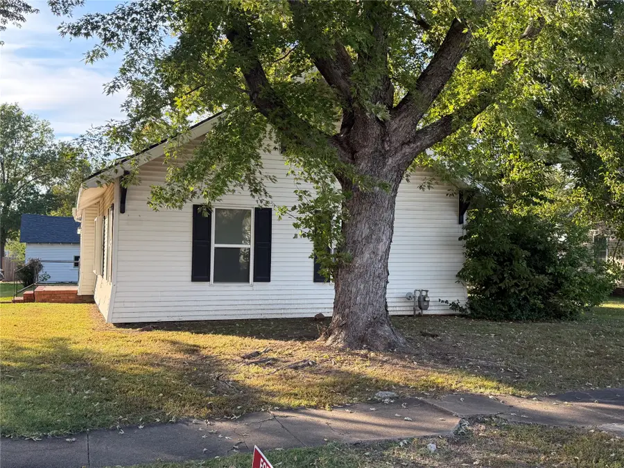 1501 Leahy Avenue, Pawhuska, OK 74056 - #3