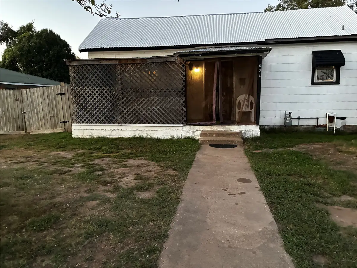 624 Howard Street, Muskogee, OK 74401 - #1