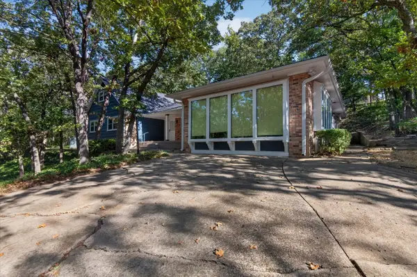 1212 Tanglewood Court, Bartlesville, OK 74006