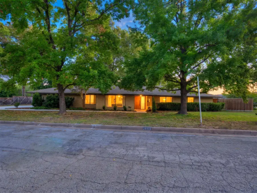 3965 S Delaware Place, Tulsa, OK 74105 - #2