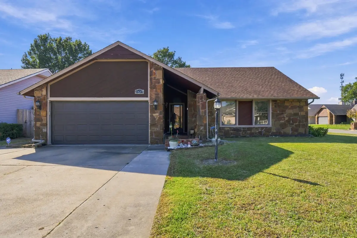 4513 W Queens Street, Broken Arrow, OK 74012 - #1