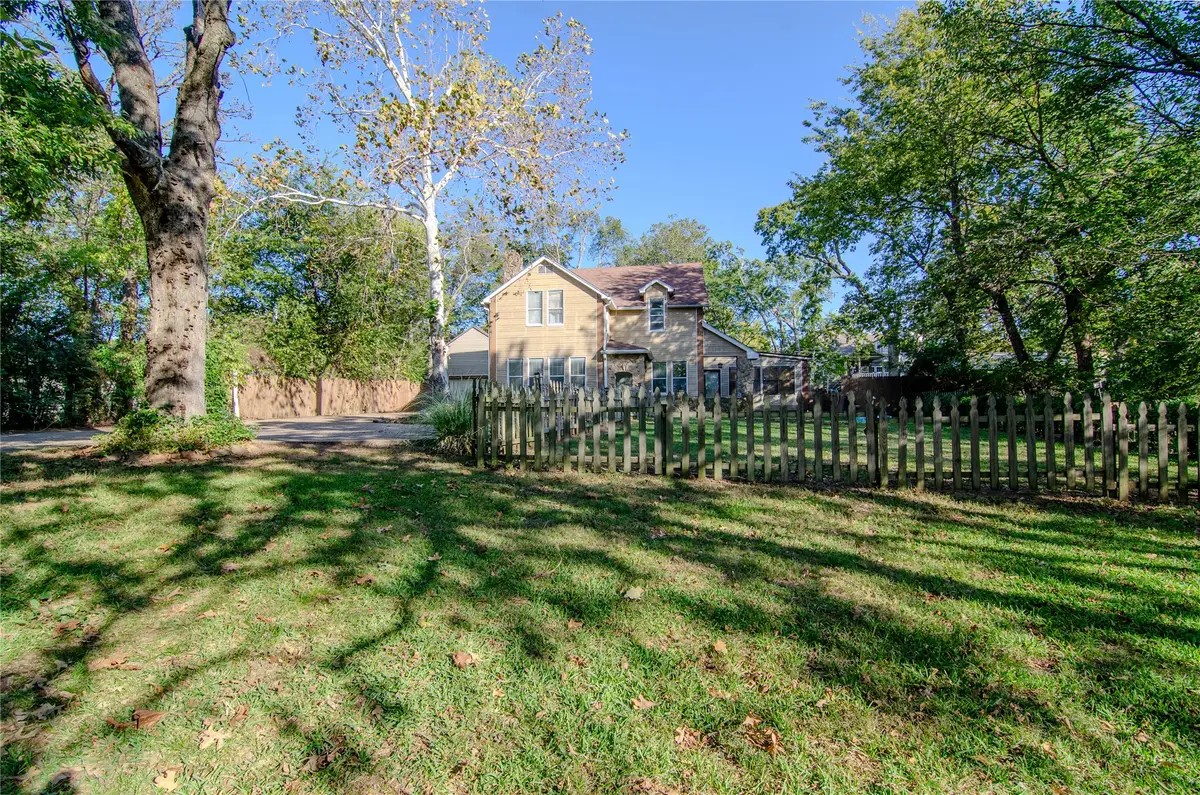816 E 18th, Ada, OK 74820 - #1