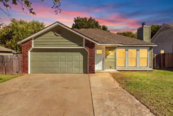 1501 N 26th Place, Broken Arrow, OK 74014