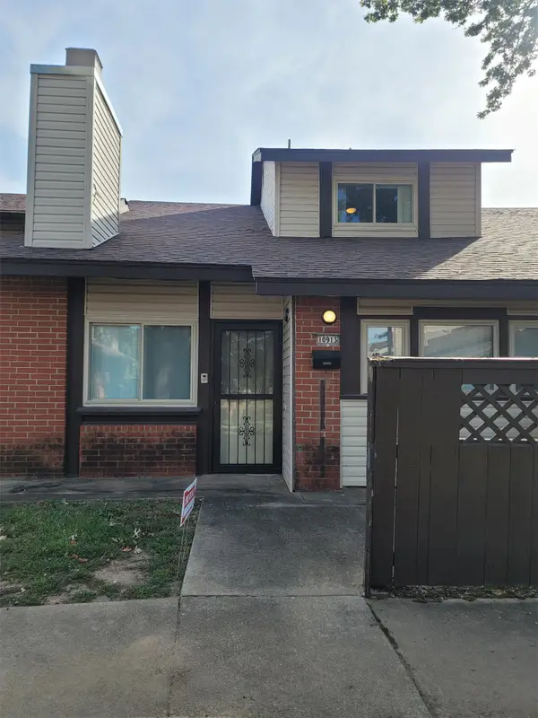 10913 E 11th Place #8-2C, Tulsa, OK 74128