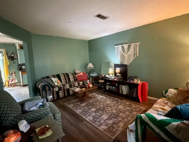 906 S Lincoln Avenue, Wagoner, OK 74467 - #3