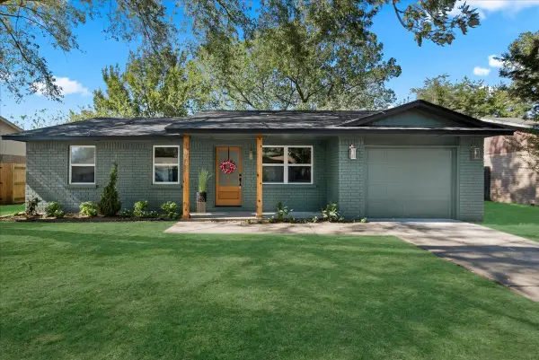 13758 S Hickory Street, Glenpool, OK 74033