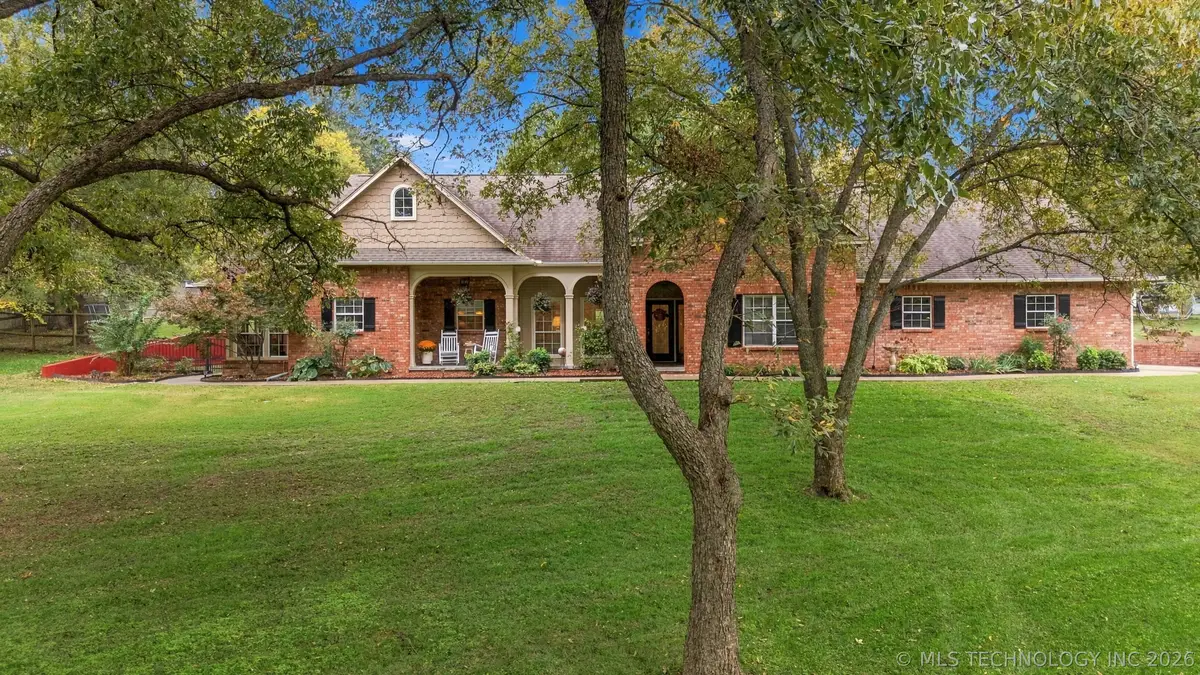9864 E Shadowlake Drive, Claremore, OK 74017 - #1