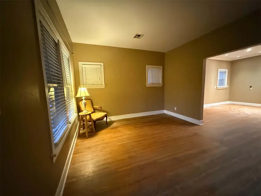 807 S Knoxville Avenue, Tulsa, OK 74112 - #3