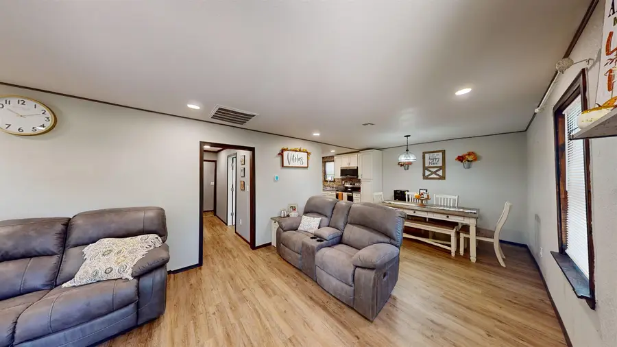 1407 14th Street, Woodward, OK 73801 - #2