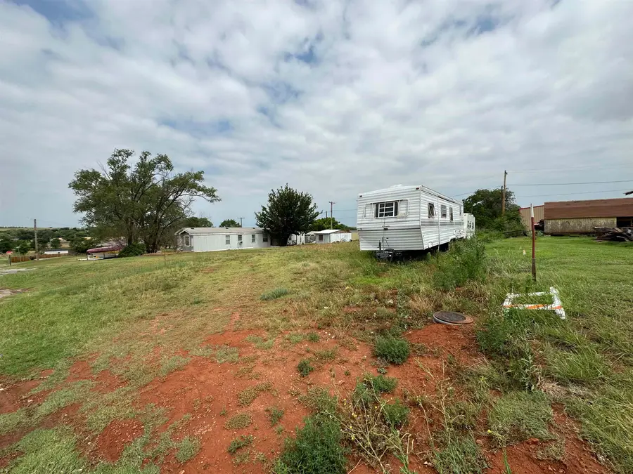 1005 Conley St, Hammon, OK 75650 - Image #3