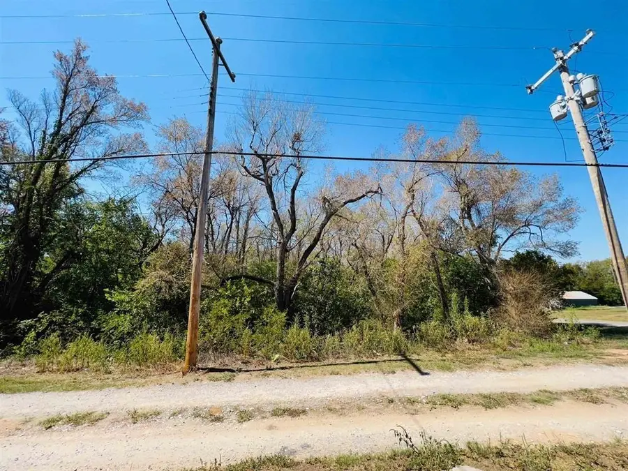 0 E Fourth, Ringwood, OK 73768 - Image #2