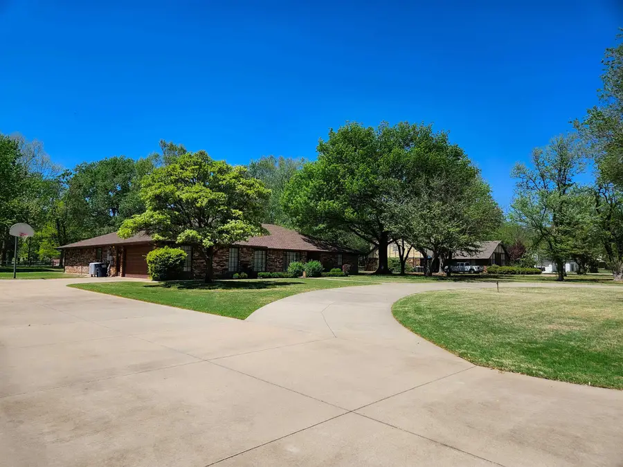 1614 Quailwood, Enid, OK 73703-0000 - Image #3