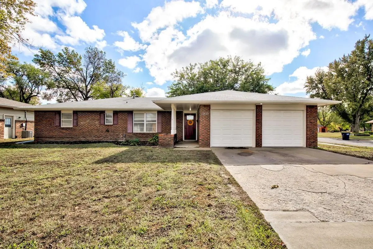 2835 W Elm Ave, Enid, OK 73703 - Image #1