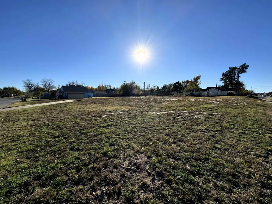 603 Oklahoma Ave, Woodward, OK 73801-4765 - Image #2