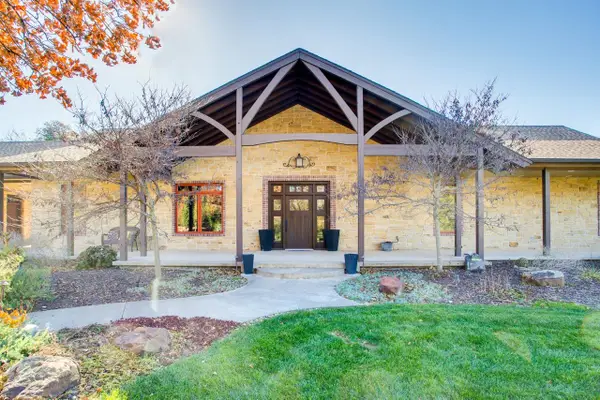 6 Oak Bridge Ln, Enid, OK 73703