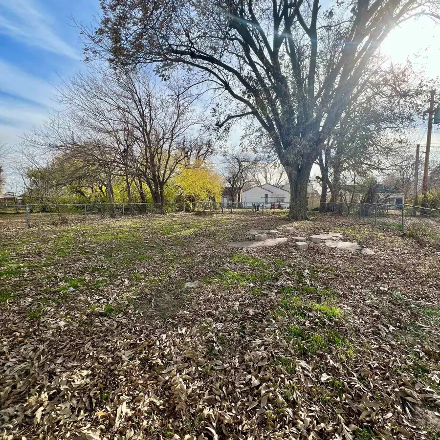 1621 E Oak, Enid, OK 73701 - Image #3