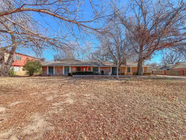 2717 Wildwood Dr, Enid, OK 73703