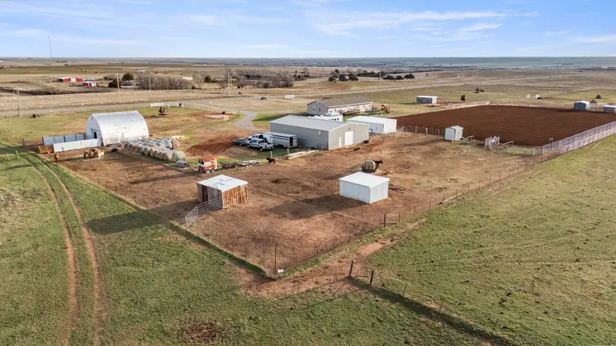 22950 E 1130 Rd, Bessie, OK 73622 - Image #3