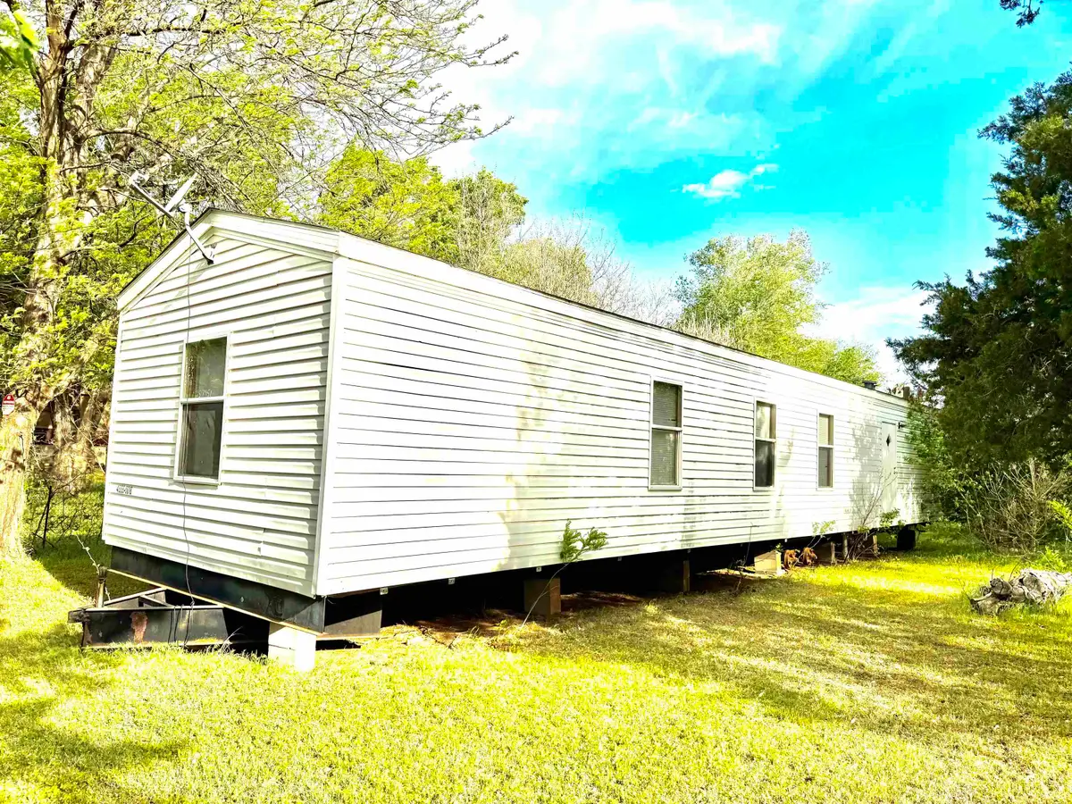 220 & 222 E Santa Fe Ave, Woodward, OK 73801 - Image #1