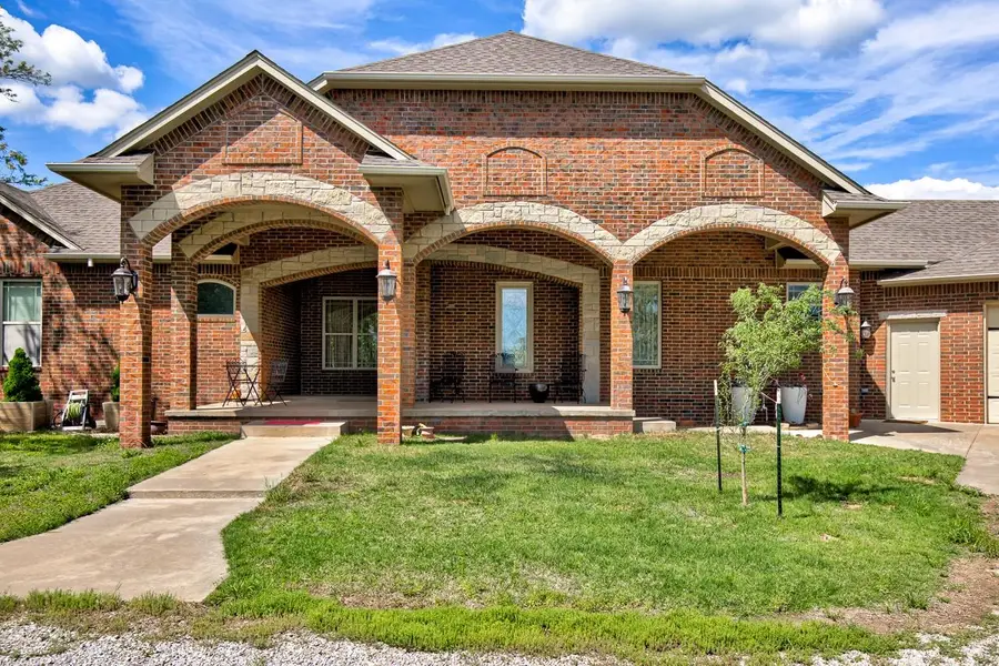 2528 W Carrier Rd, Enid, OK 73703 - Image #3