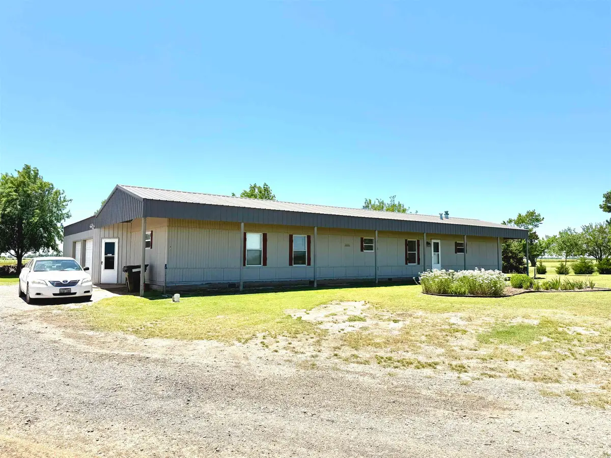 13125 W Lucien Rd, Drummond, OK 73735-1097 - Image #1