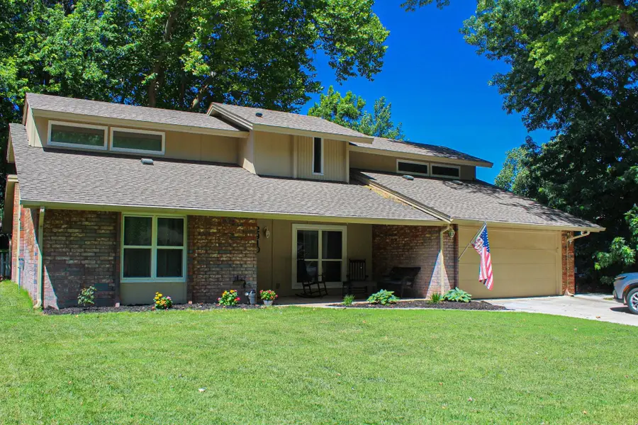 2910 Woodbriar Square, Enid, OK 73703 - Image #2