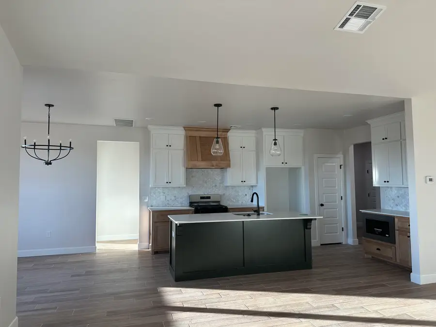 2715 Belle Crossing, Enid, OK 73703 - Image #3