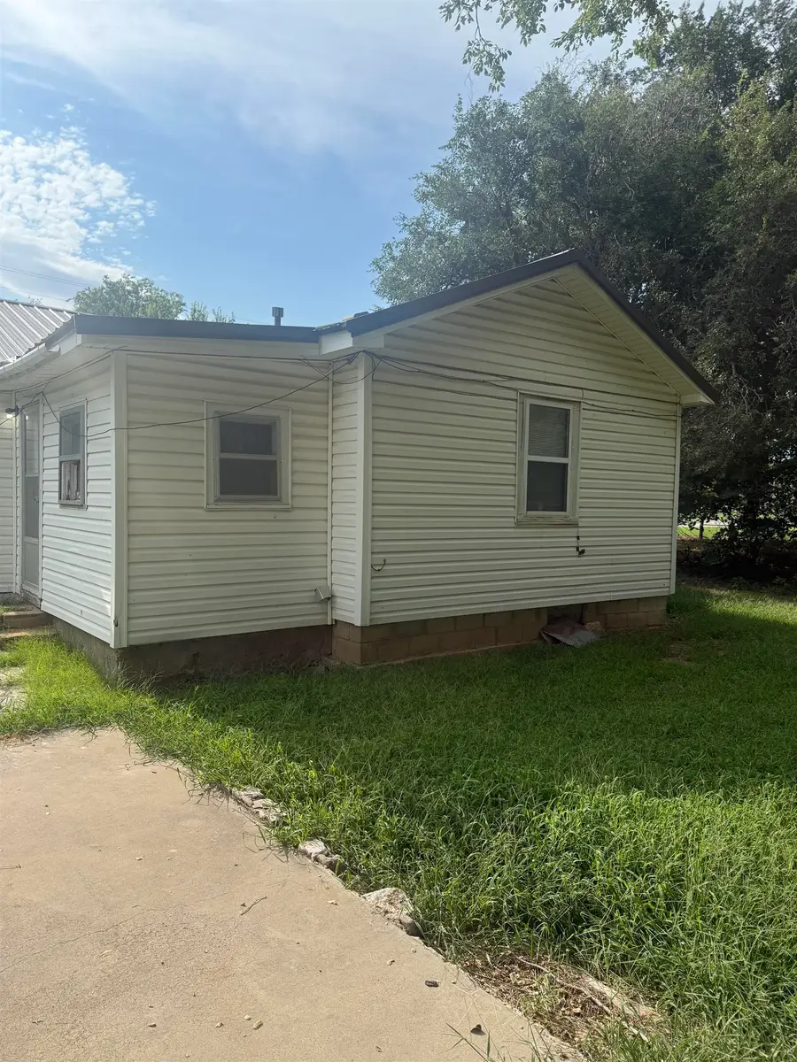 710 N Forrest, Watonga, OK 73772 - Image #3