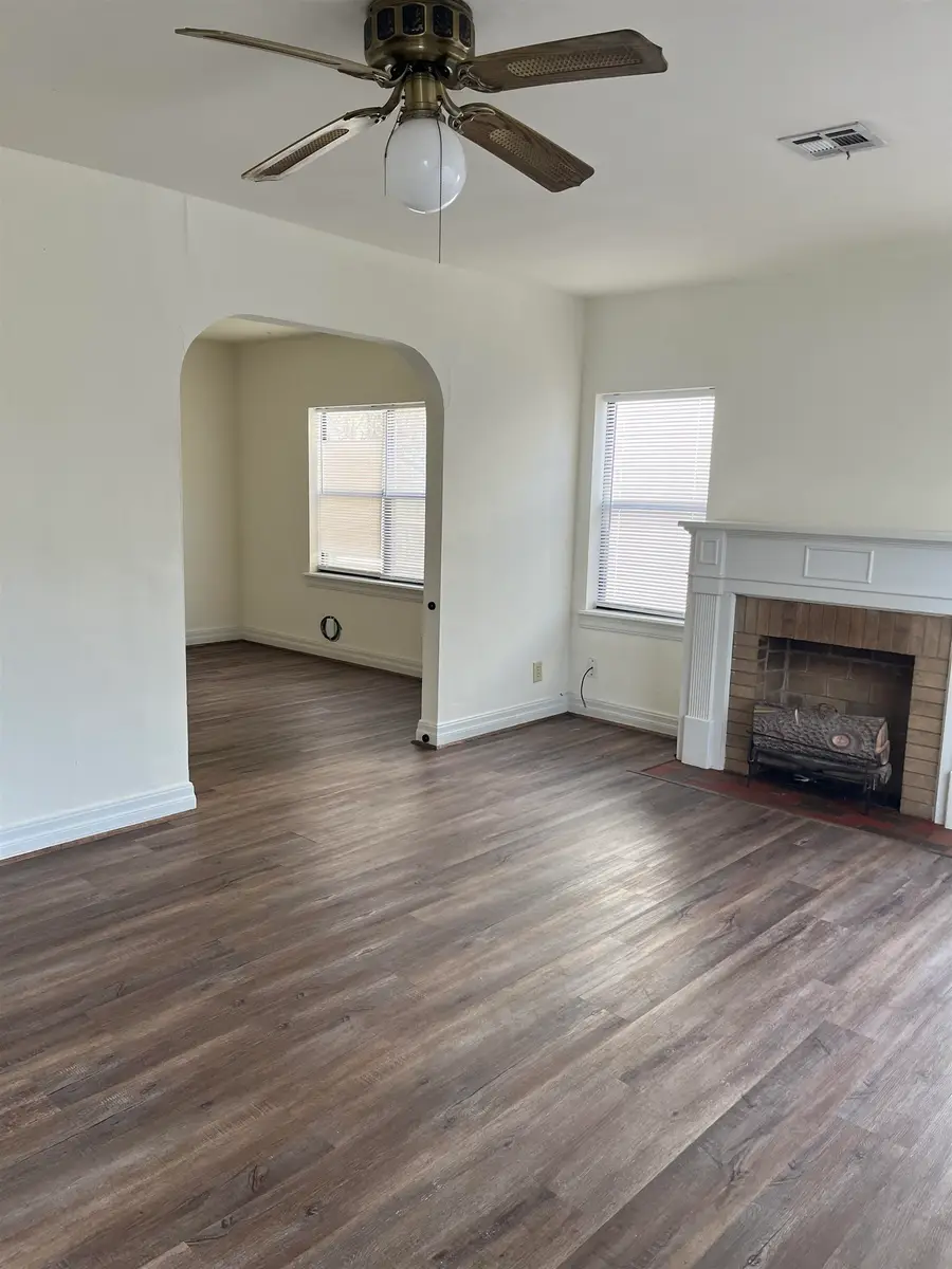 805 W Indiana, Enid, OK 73701 - Image #2