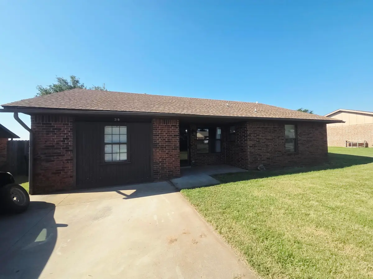 219 Versailles, Garber, OK 73738 - Image #1