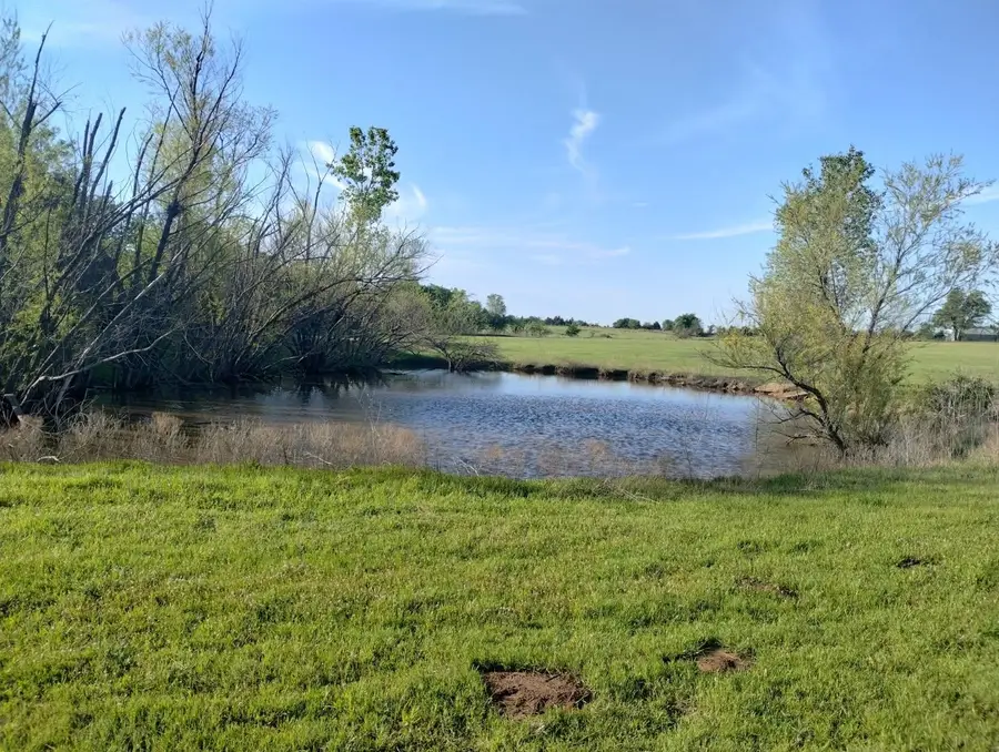 S Bredhoft St, Fairmont, OK 73736 - Image #2