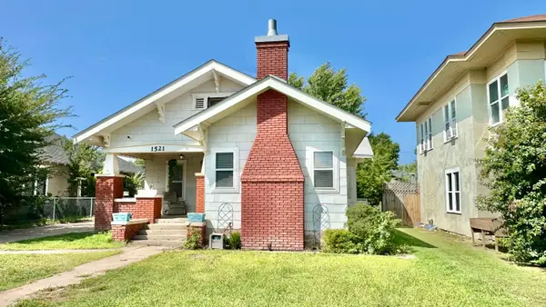 1521 6th St, Woodward, OK 73801