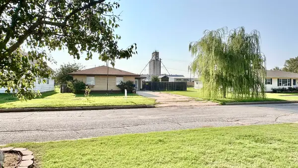 407 N 6th, Fairview, OK 73737