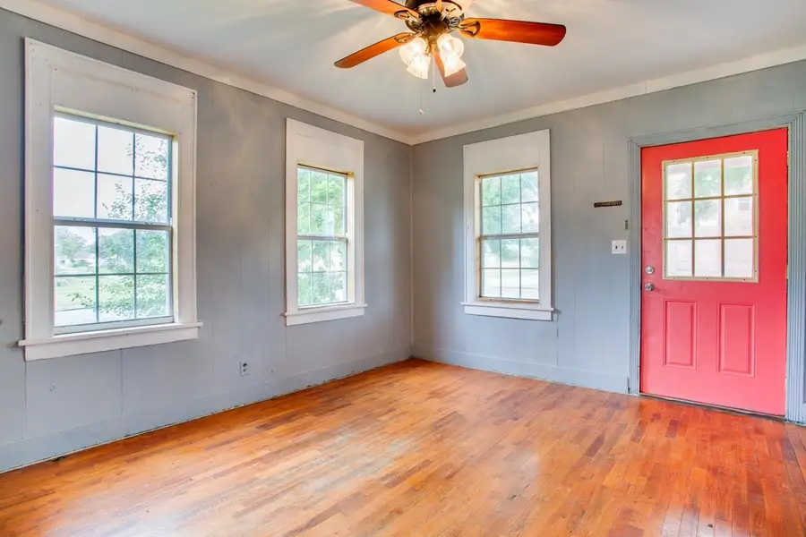 125 W Wabash Ave, Enid, OK 73701 - Image #3