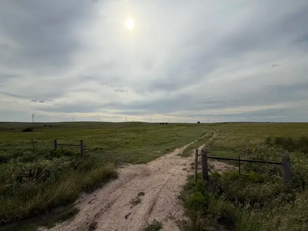 Tract in SE/4 36-24-24, Ellis County, Fargo, OK 73840