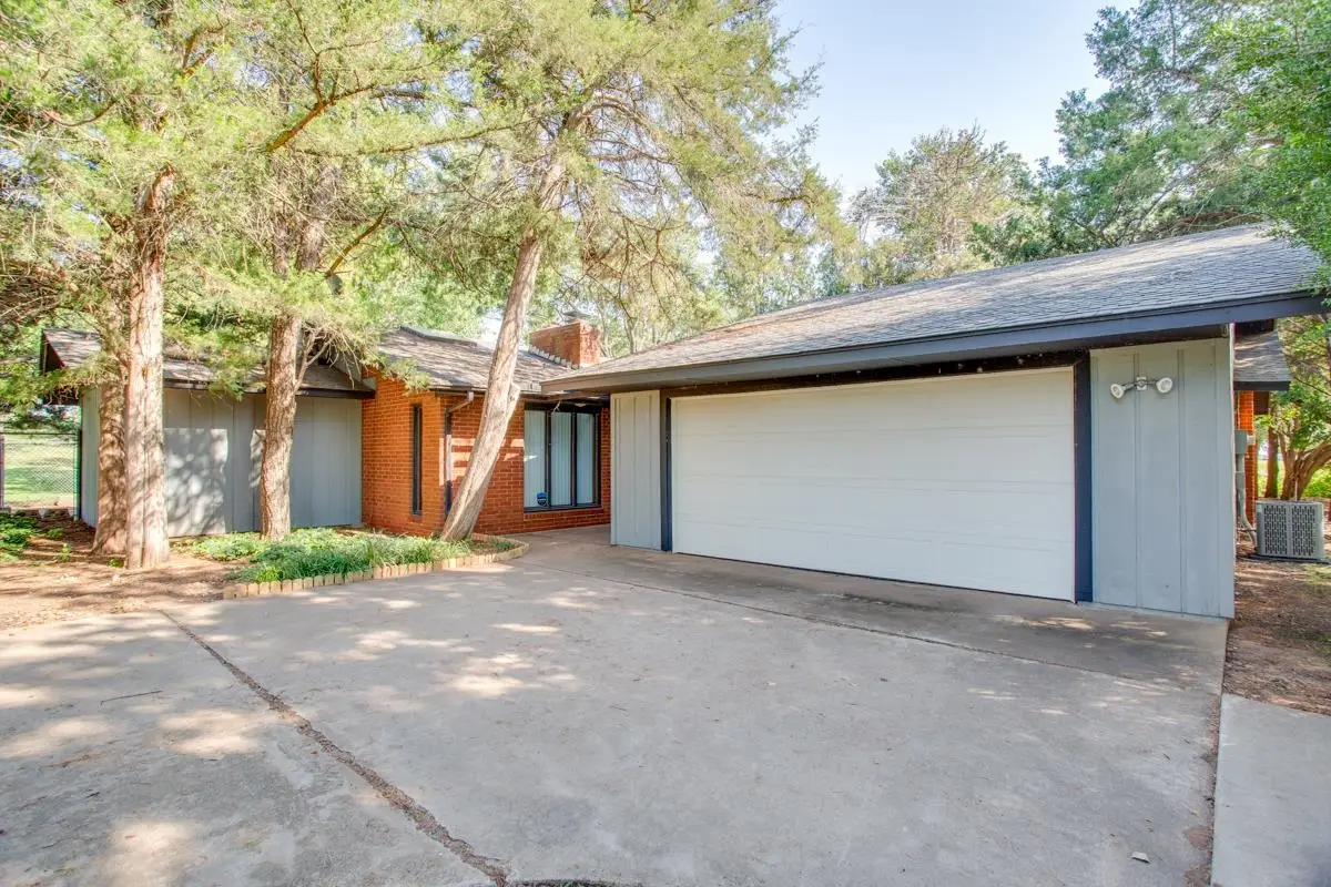 531 N Imo Rd, Enid, OK 73703 - Image #1